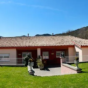 Xel Santa Pau